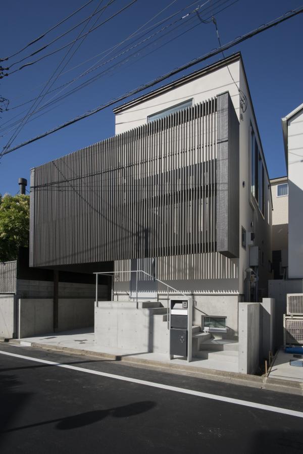 包の家